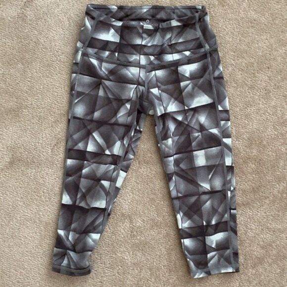 Athleta Gray Abstract‎ Cropped Tights Leggings Size XXS - Picture 2 of 7